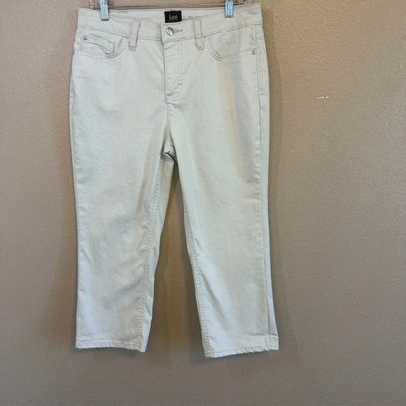 Lee Women's Light Gray / Light Silver Denim Stretch Capri Jeans 12 Medium - Picture 3 of 8